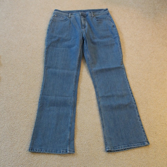 NWOT.  Denim & Co Jeans. - Picture 1 of 4